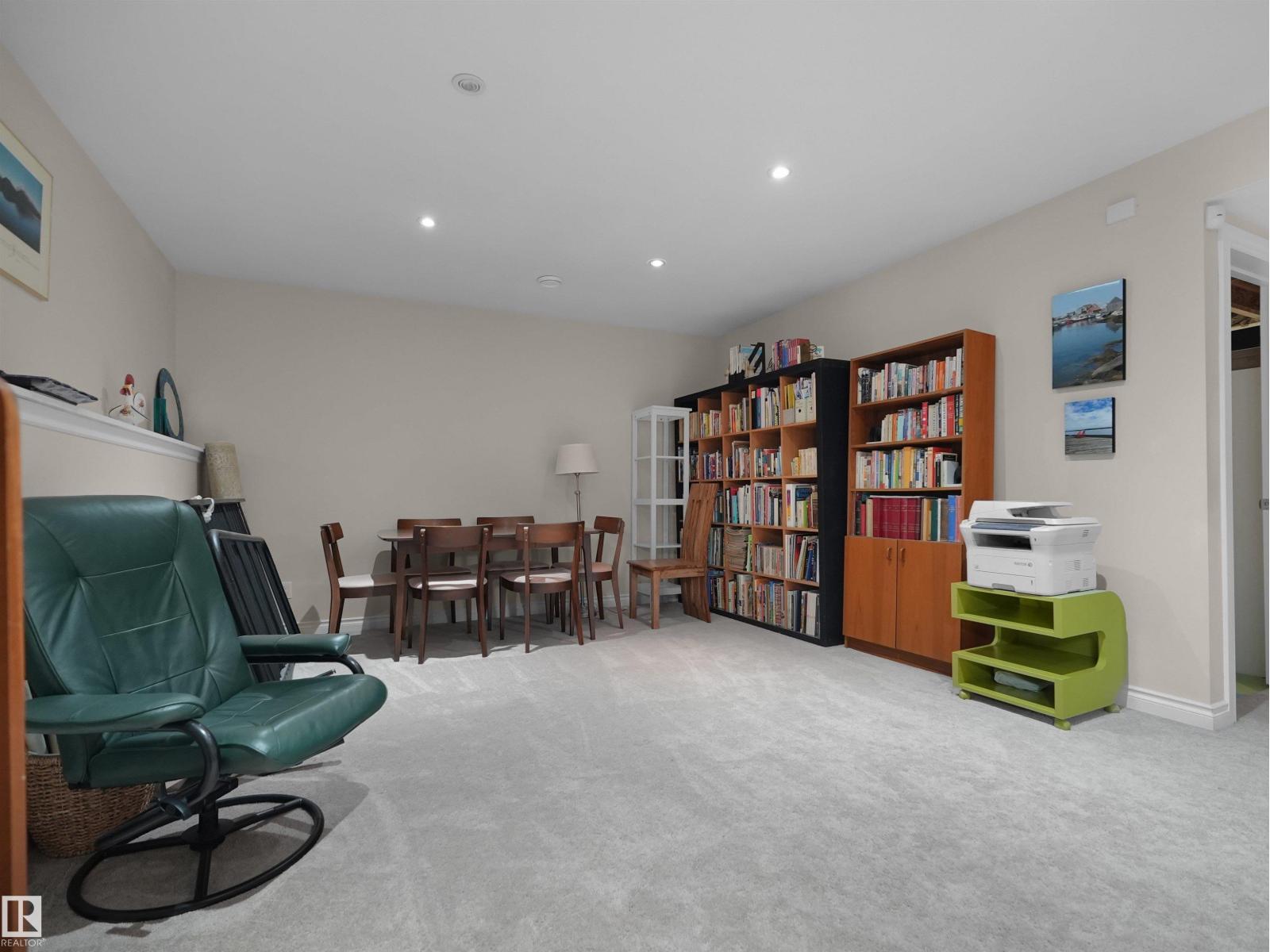 11841 94 ST NW