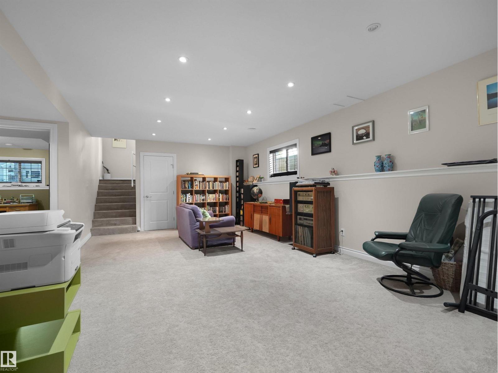 11841 94 ST NW