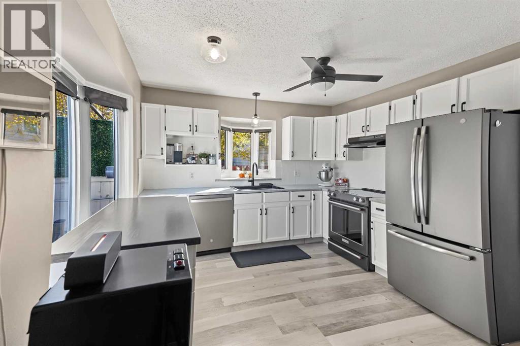9426 64 Avenue Grande Prairie Alberta Canada T8W1B5 3