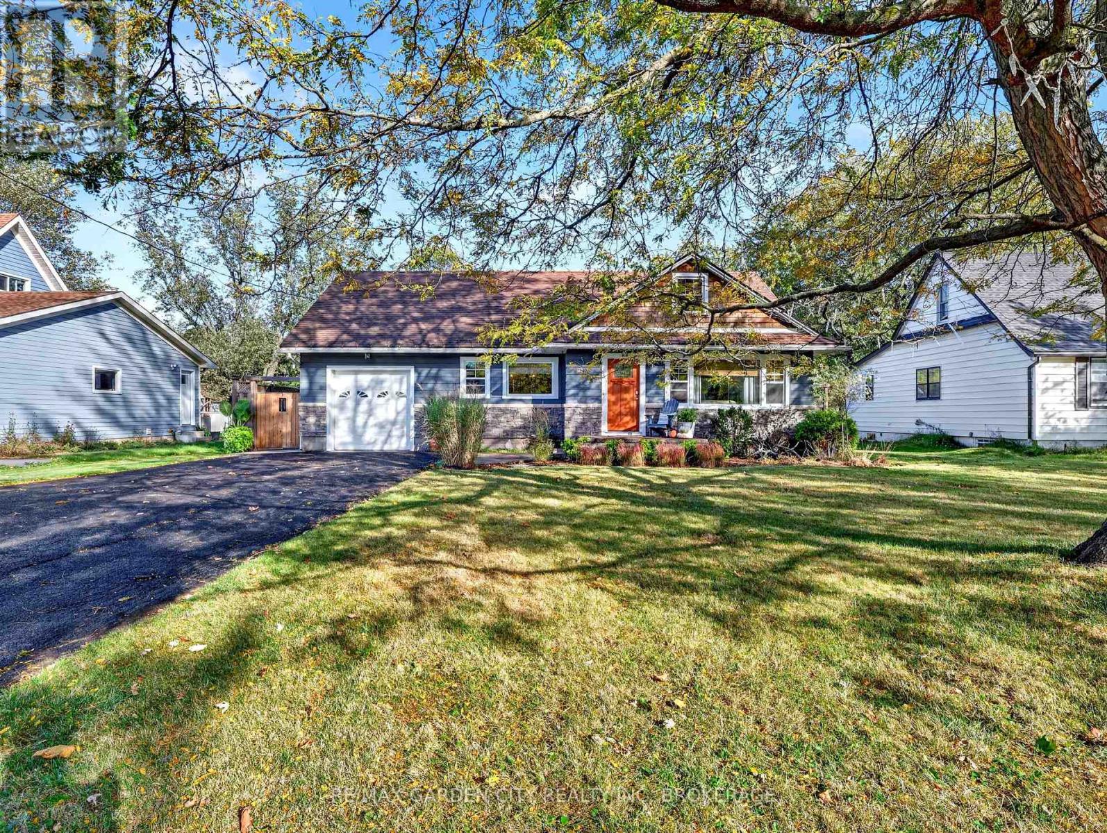 2506 Coral Avenue, Fort Erie (Stevensville), Ontario  L0S 1S0 - Photo 2 - X13878126