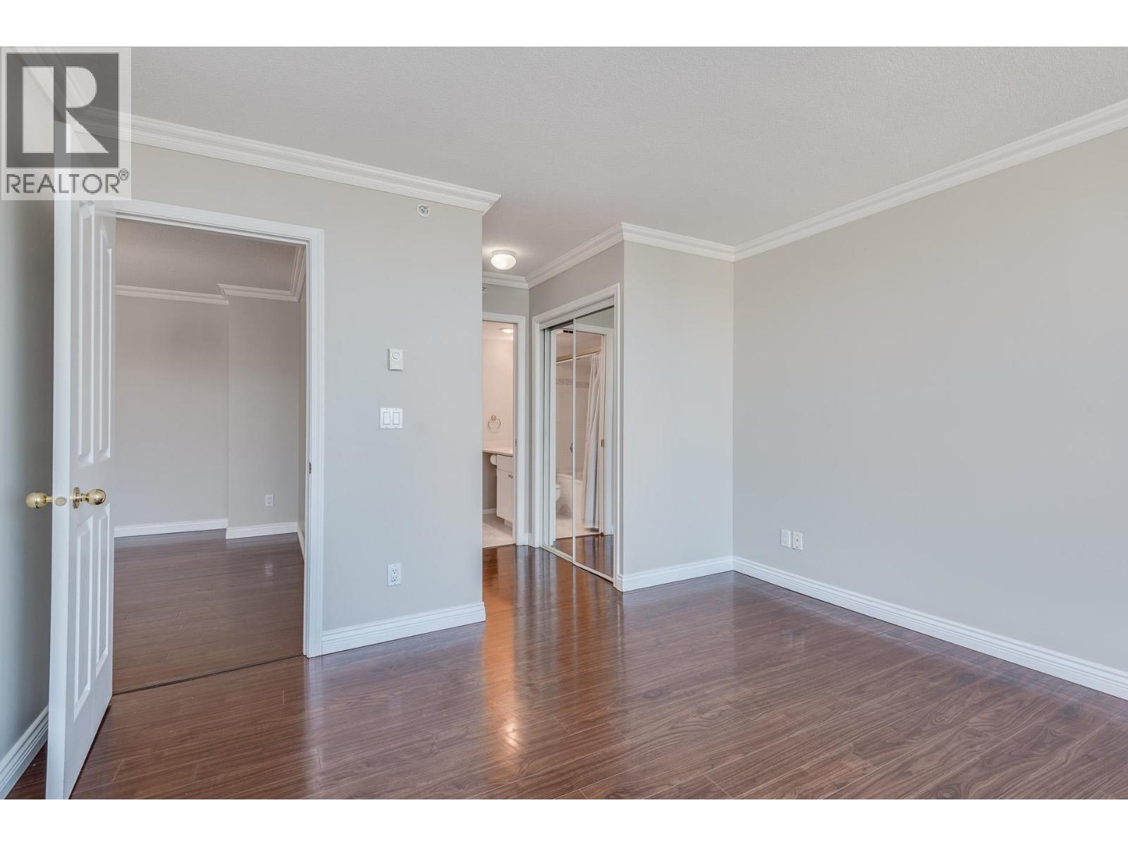 1701 739 PRINCESS STREET