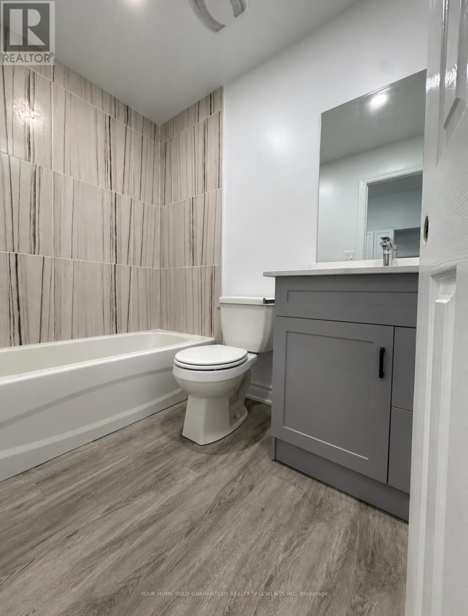 First Floor - 243 Woodfield Road, Toronto, Ontario  M4L 2W8 - Photo 5 - E13877916