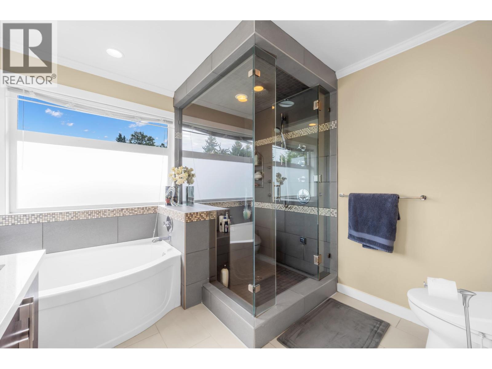 4294 Price Crescent, Burnaby, British Columbia  V5G 2N2 - Photo 24 - R3173855