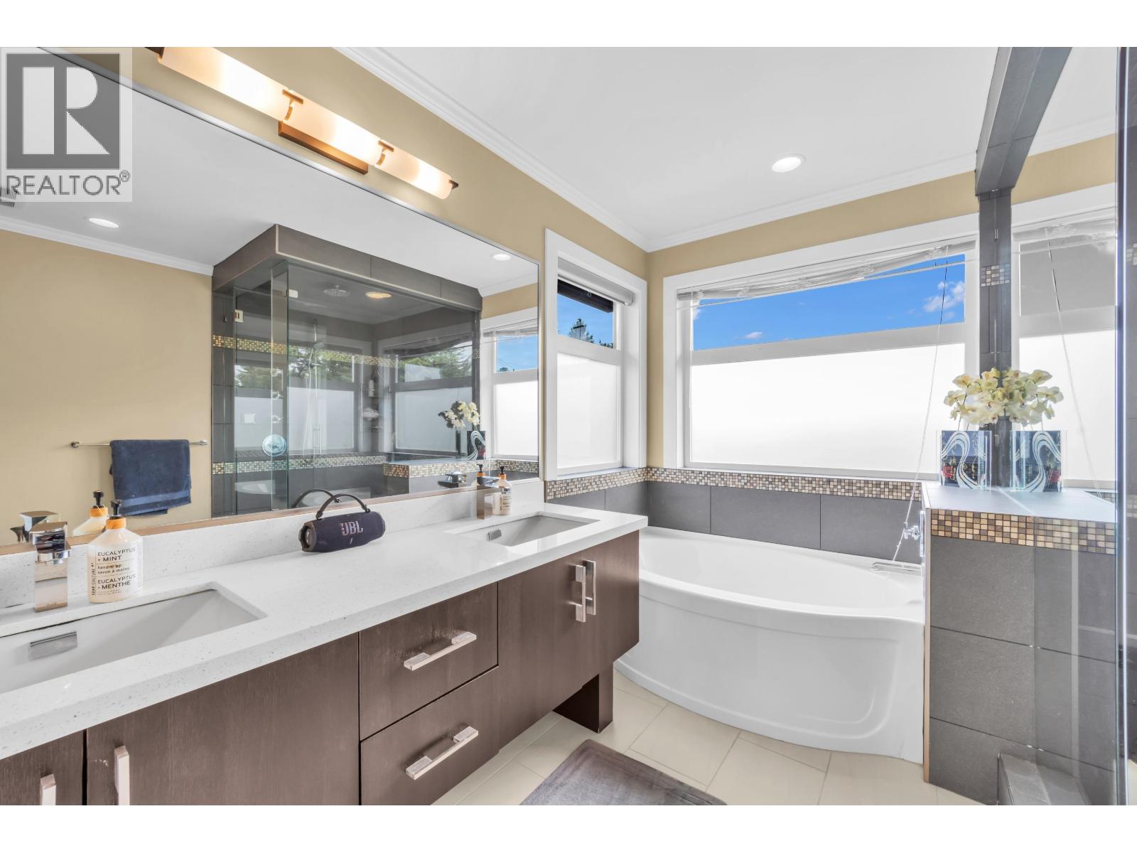 4294 Price Crescent, Burnaby, British Columbia  V5G 2N2 - Photo 25 - R3173855
