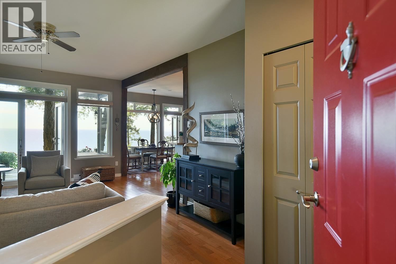 7647 Eureka Place, Halfmoon Bay, British Columbia  V7Z 1A1 - Photo 38 - R3173862