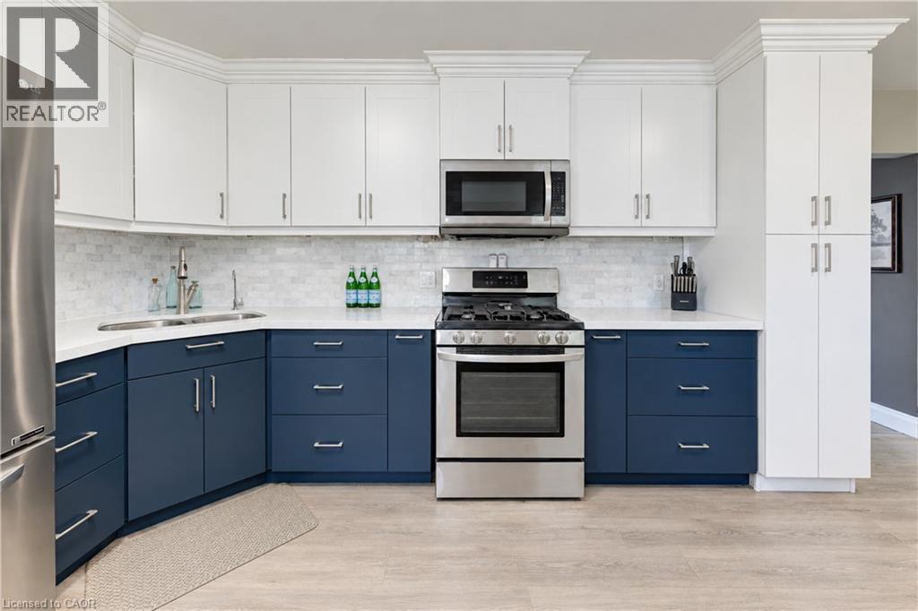 87 Bond Street, Kitchener, Ontario  N2H 4S4 - Photo 11 - 40869901