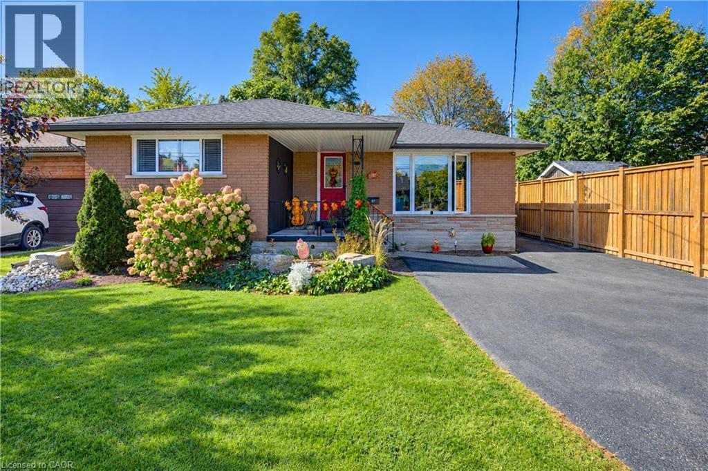 87 Bond Street, Kitchener, Ontario  N2H 4S4 - Photo 1 - 40868749