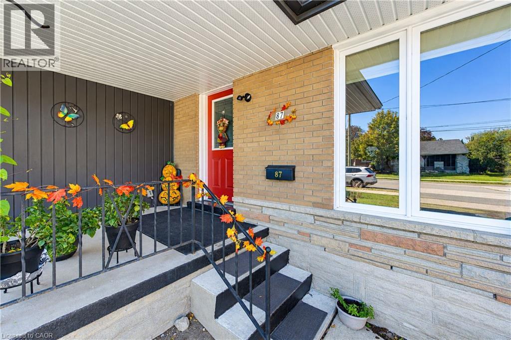 87 Bond Street, Kitchener, Ontario  N2H 4S4 - Photo 3 - 40868749