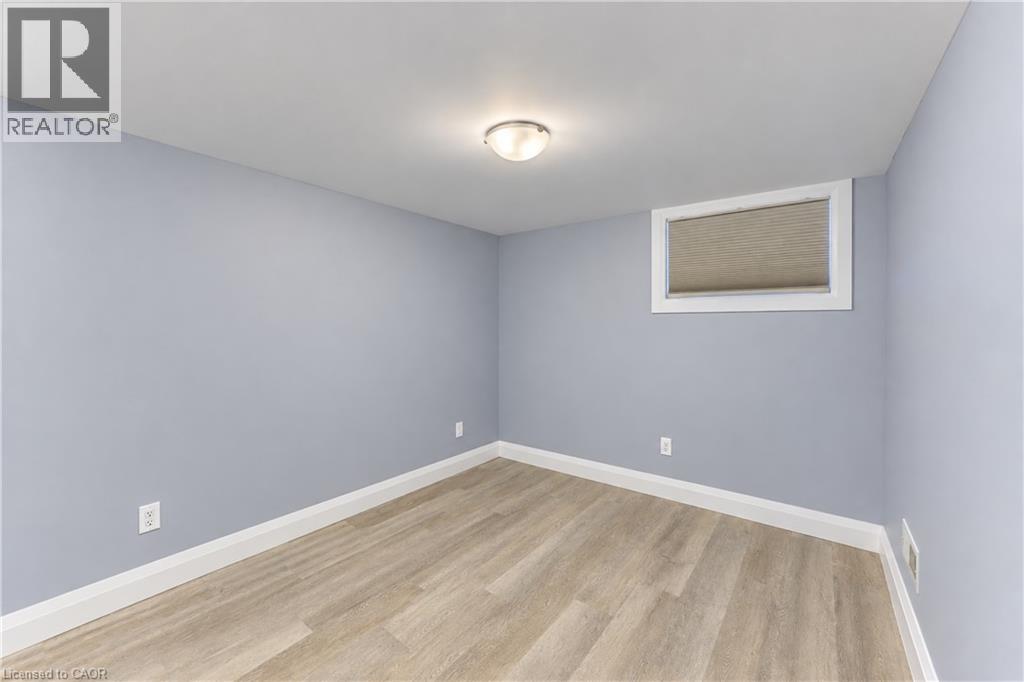 87 Bond Street, Kitchener, Ontario  N2H 4S4 - Photo 36 - 40868749
