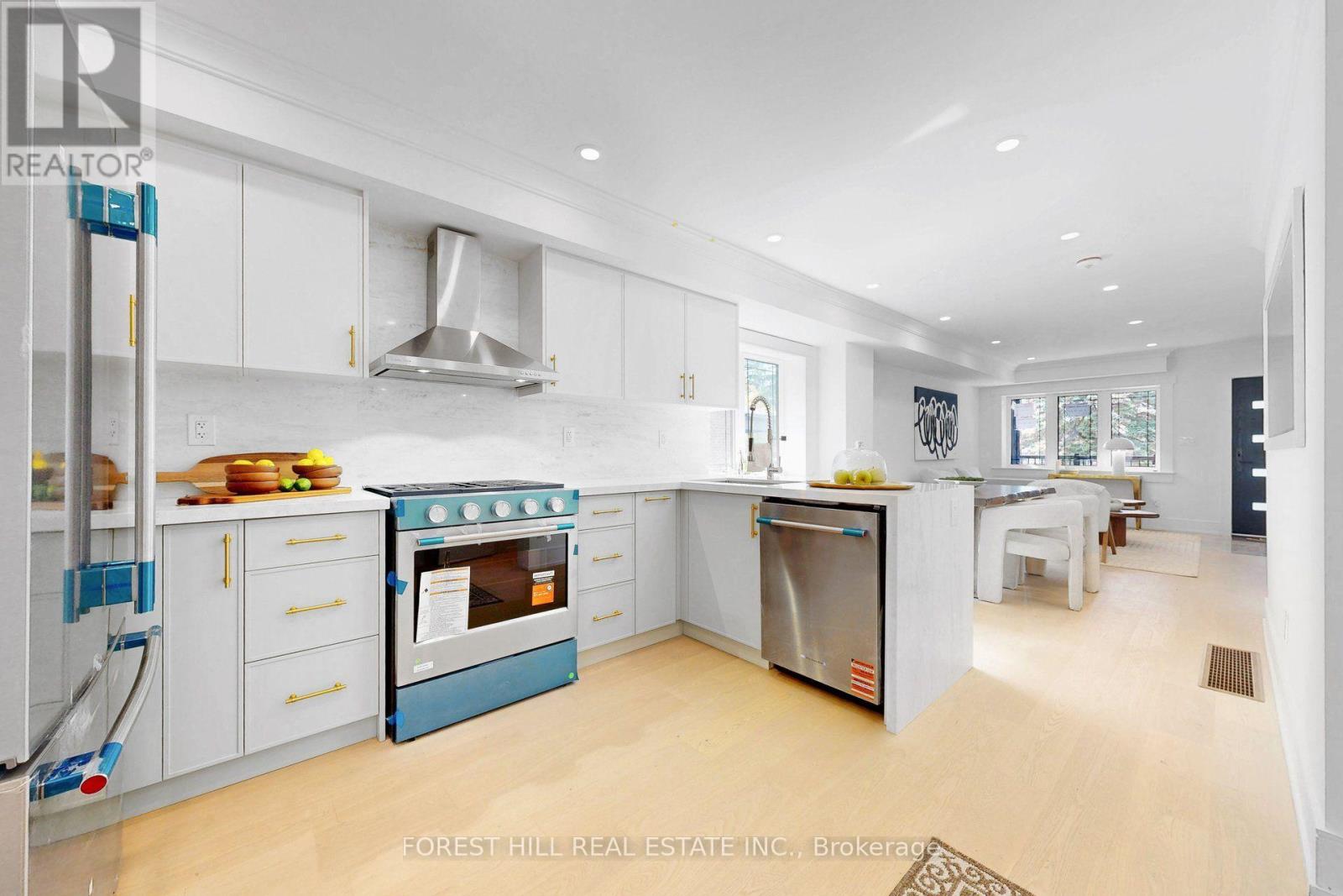 149 Atlas Avenue, Toronto, Ontario  M6C 3P4 - Photo 14 - C13878038