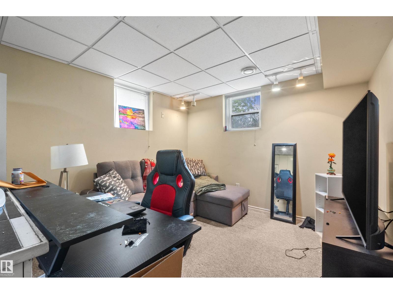 7516 106 ST NW NW