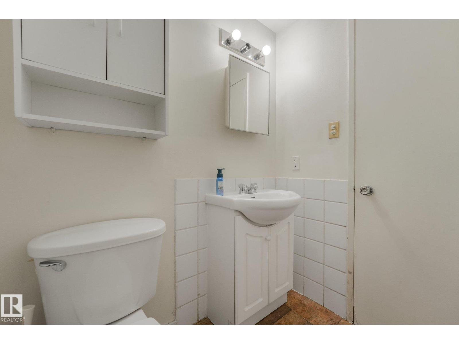 144 ROSELAND VG NW