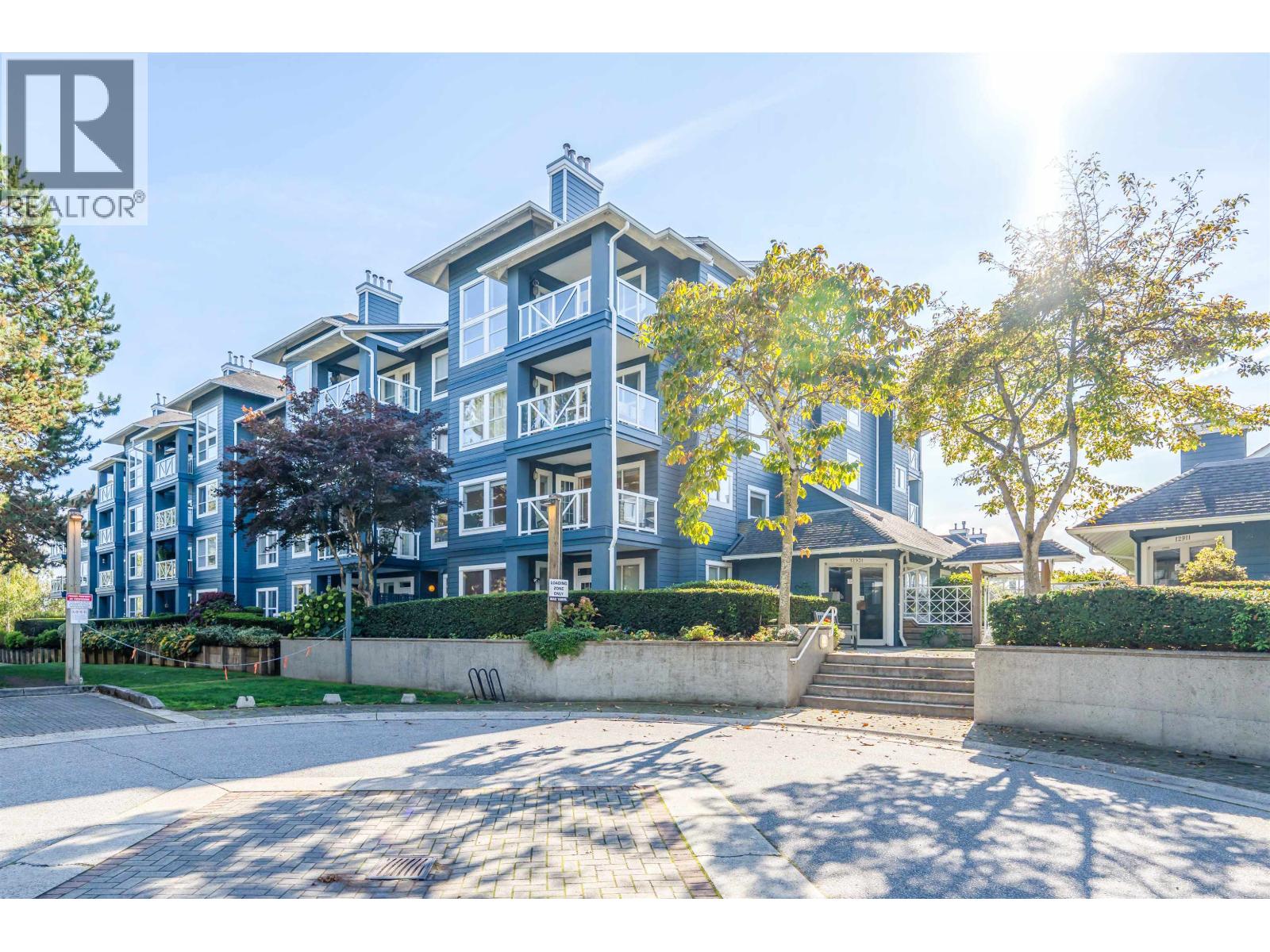 215 12931 RAILWAY AVE AVENUE, Richmond, British Columbia