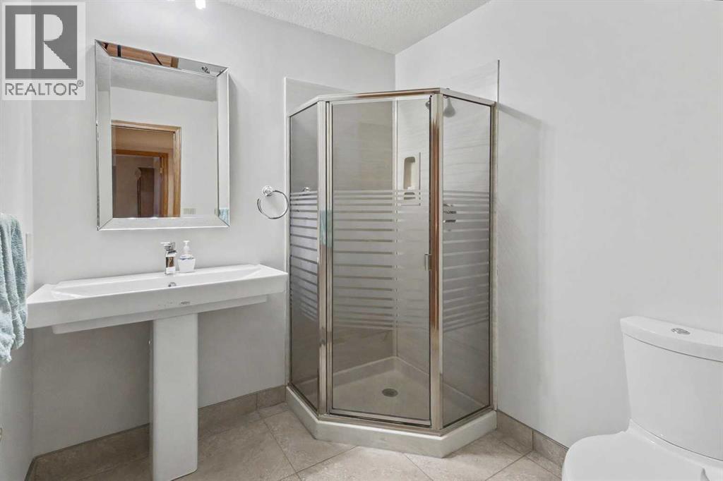 28 Edenstone Way NW, Calgary, Alberta  T3A 3Z4 - Photo 19 - A2350204