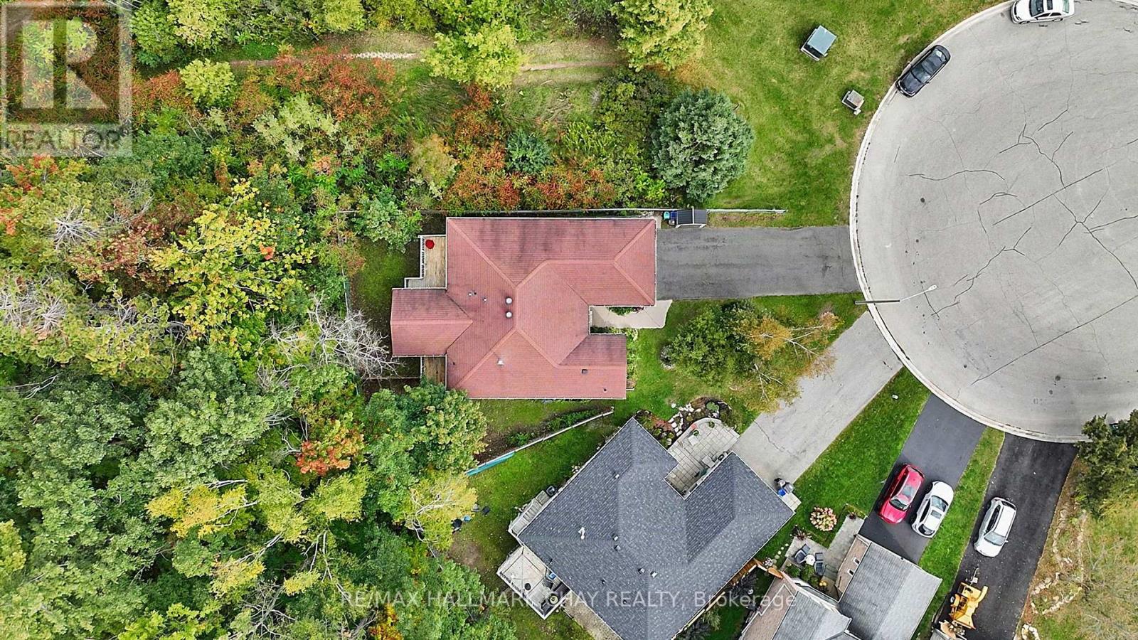 87 Mcveigh Drive, Barrie, Ontario  L4N 7E4 - Photo 2 - S13878070