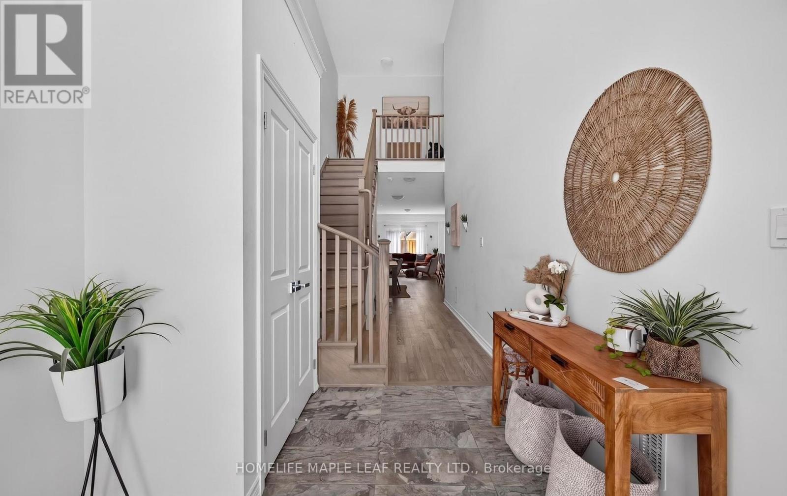 45 Wheatfield Road, Barrie, Ontario  L9J 0T5 - Photo 6 - S13878076