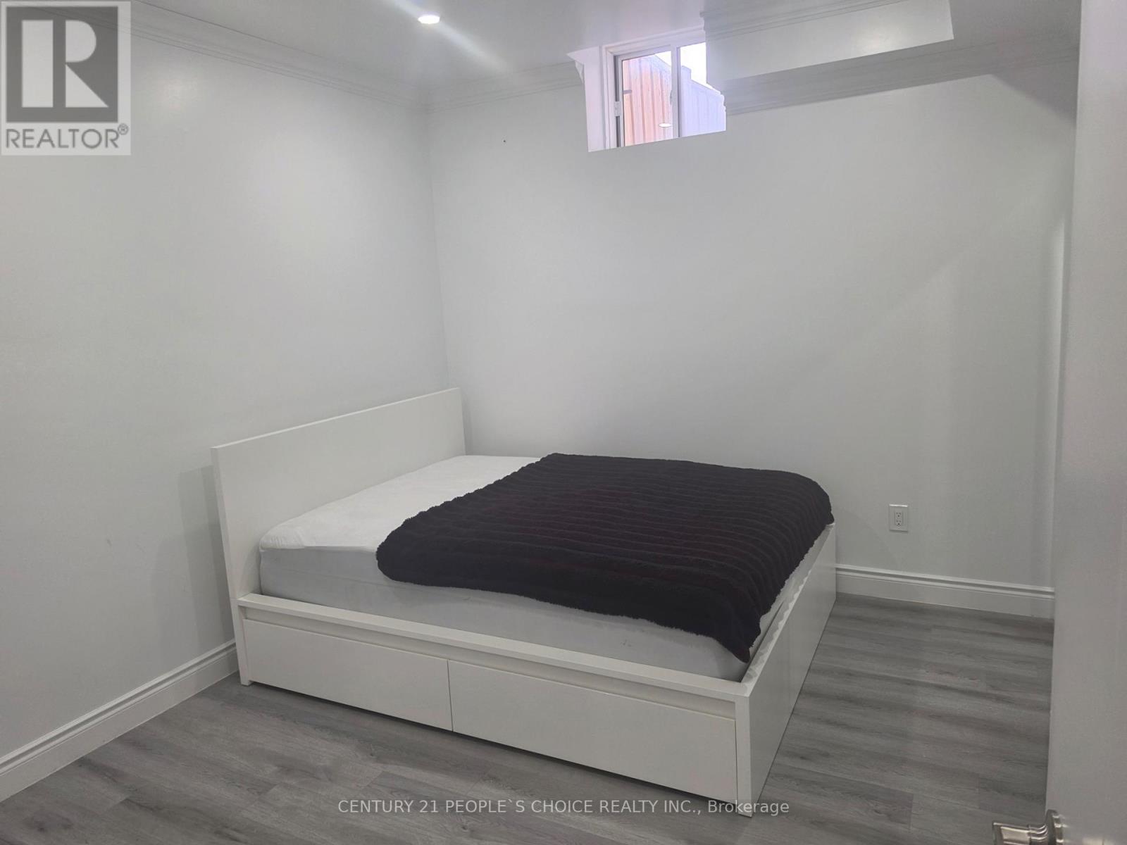Bsmt - 26 Lyle Way, Brampton, Ontario  L6X 5P8 - Photo 9 - W13878084