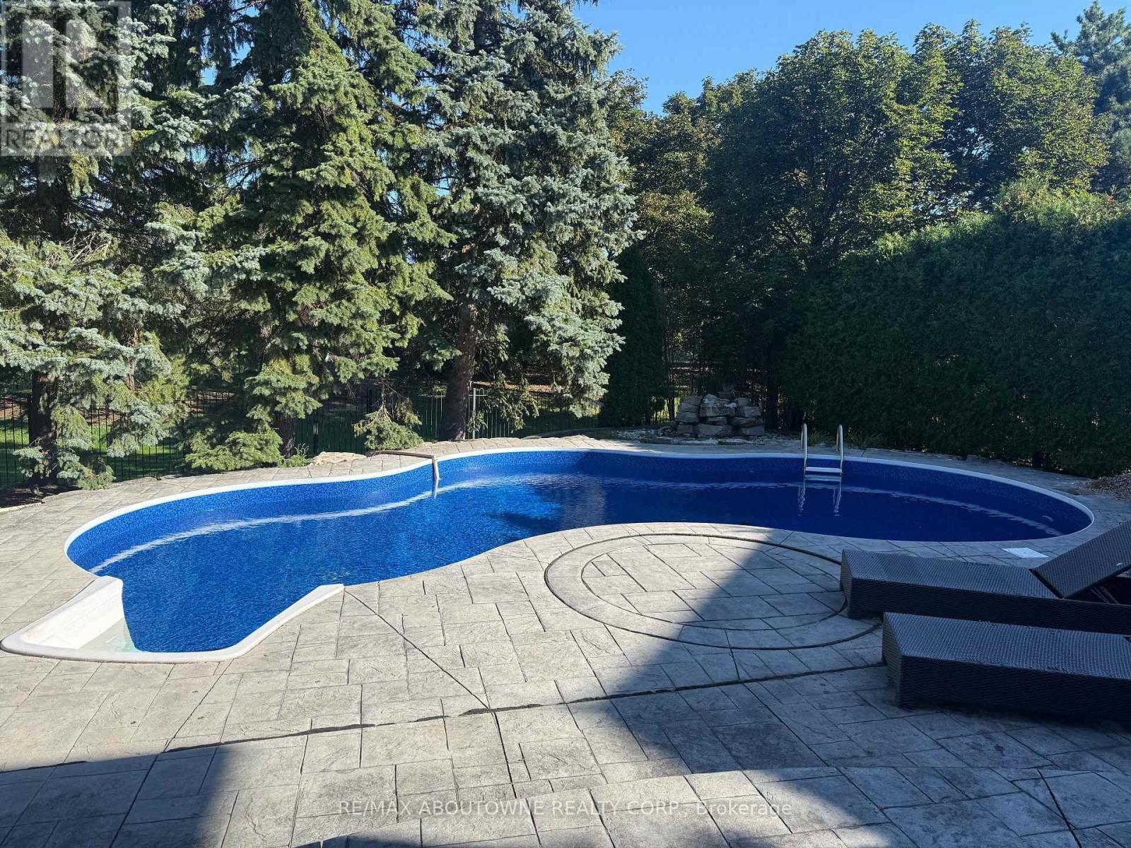 1487 The Links Drive, Oakville, Ontario  L6M 2P2 - Photo 28 - W13878102