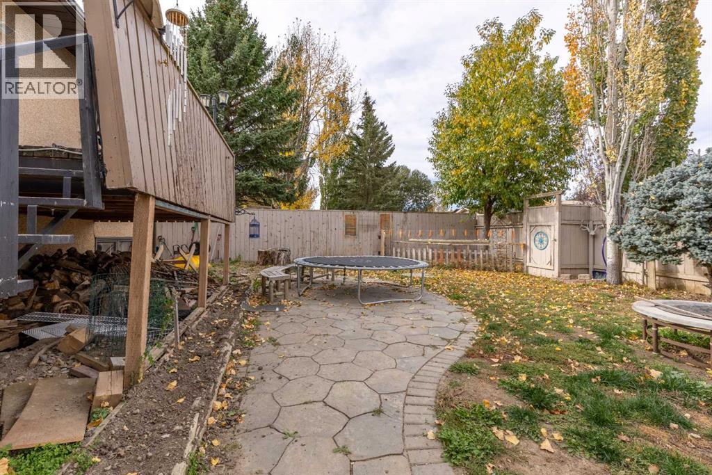 184 Lakhota Crescent W