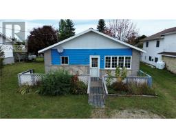 20 Cockburn Street, Little Current, Ontario