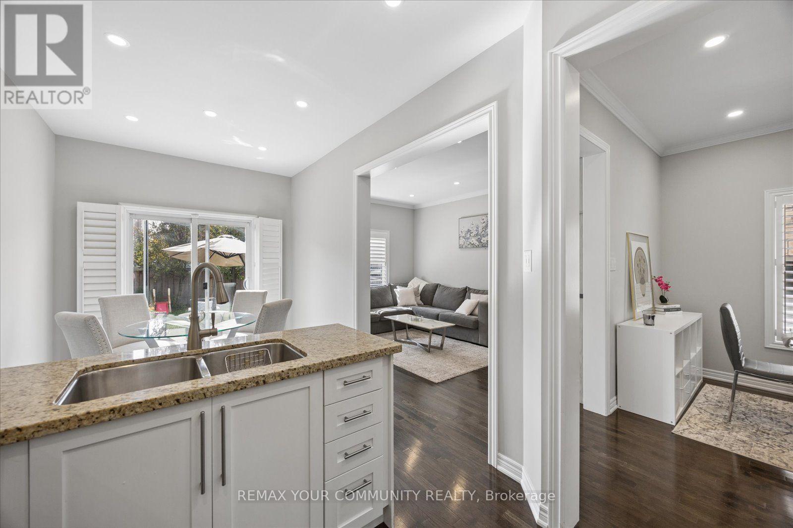 41 Lauderdale Drive, Vaughan, Ontario  L6A 4G8 - Photo 13 - N13876848