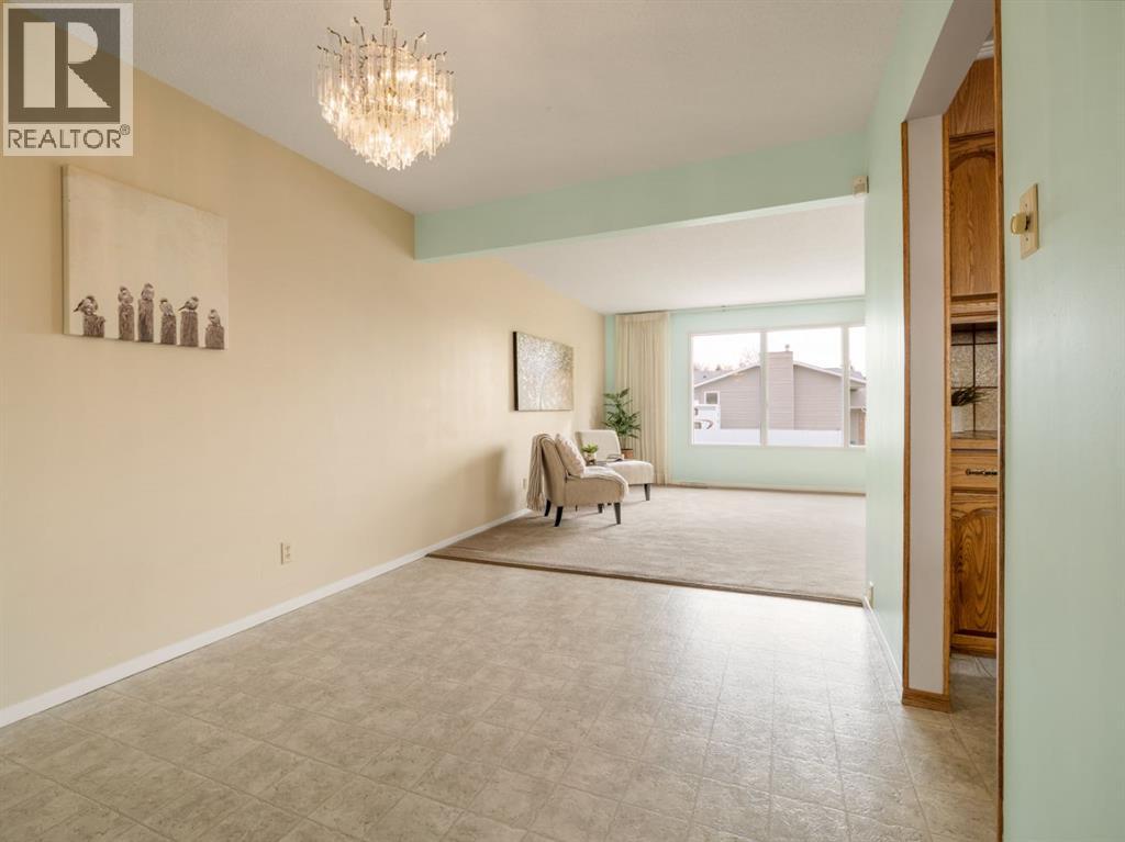 1206 27th Street N