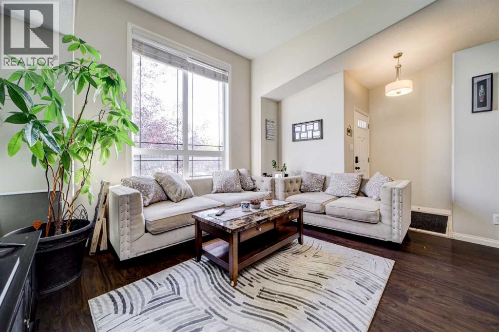 202 Silkstone Road W