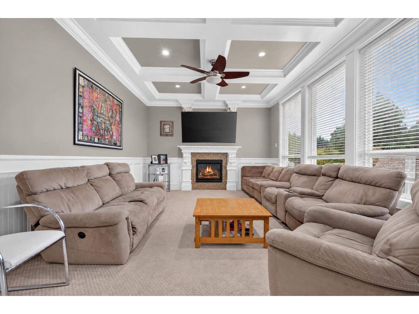 33175 Holman Place, Mission, British Columbia  V2V 0C7 - Photo 10 - R3173863