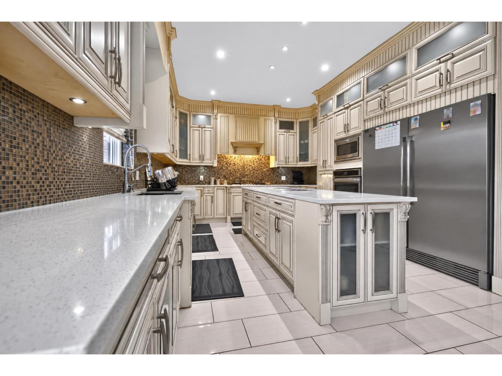 33175 Holman Place, Mission, British Columbia  V2V 0C7 - Photo 16 - R3173863