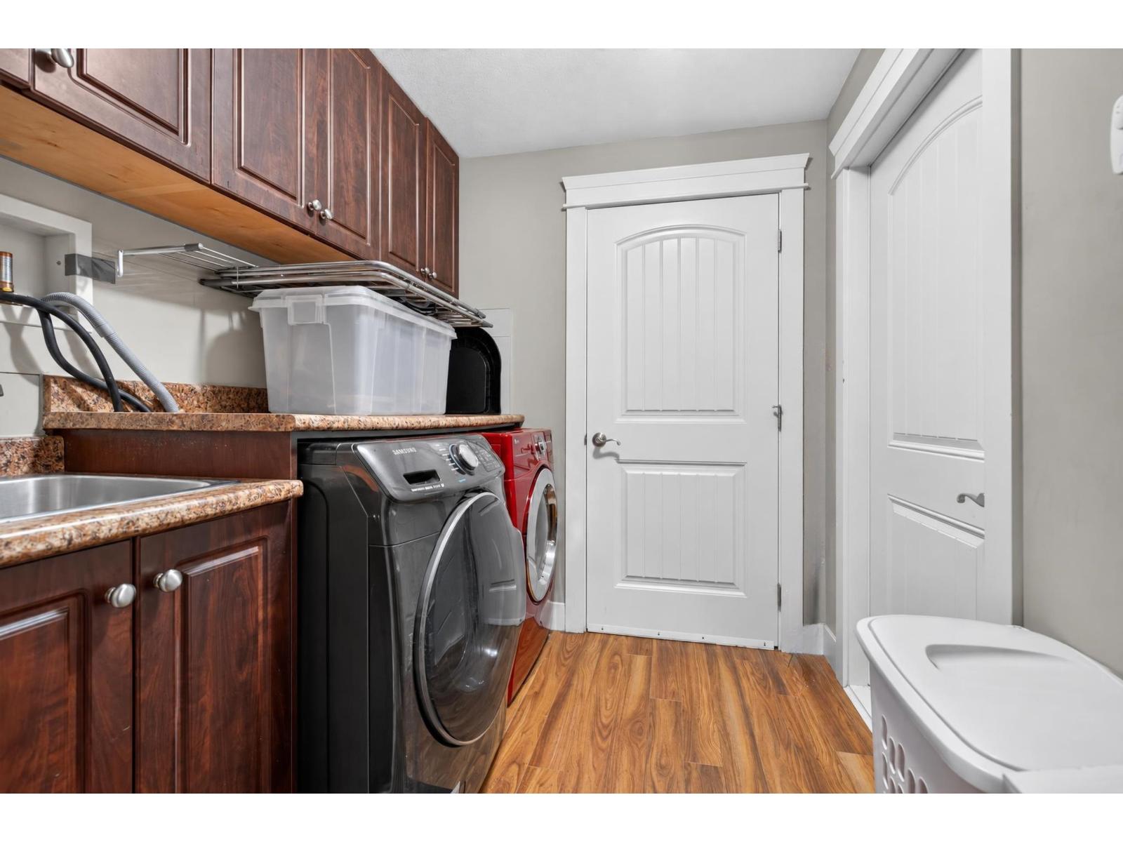 33175 Holman Place, Mission, British Columbia  V2V 0C7 - Photo 37 - R3173863