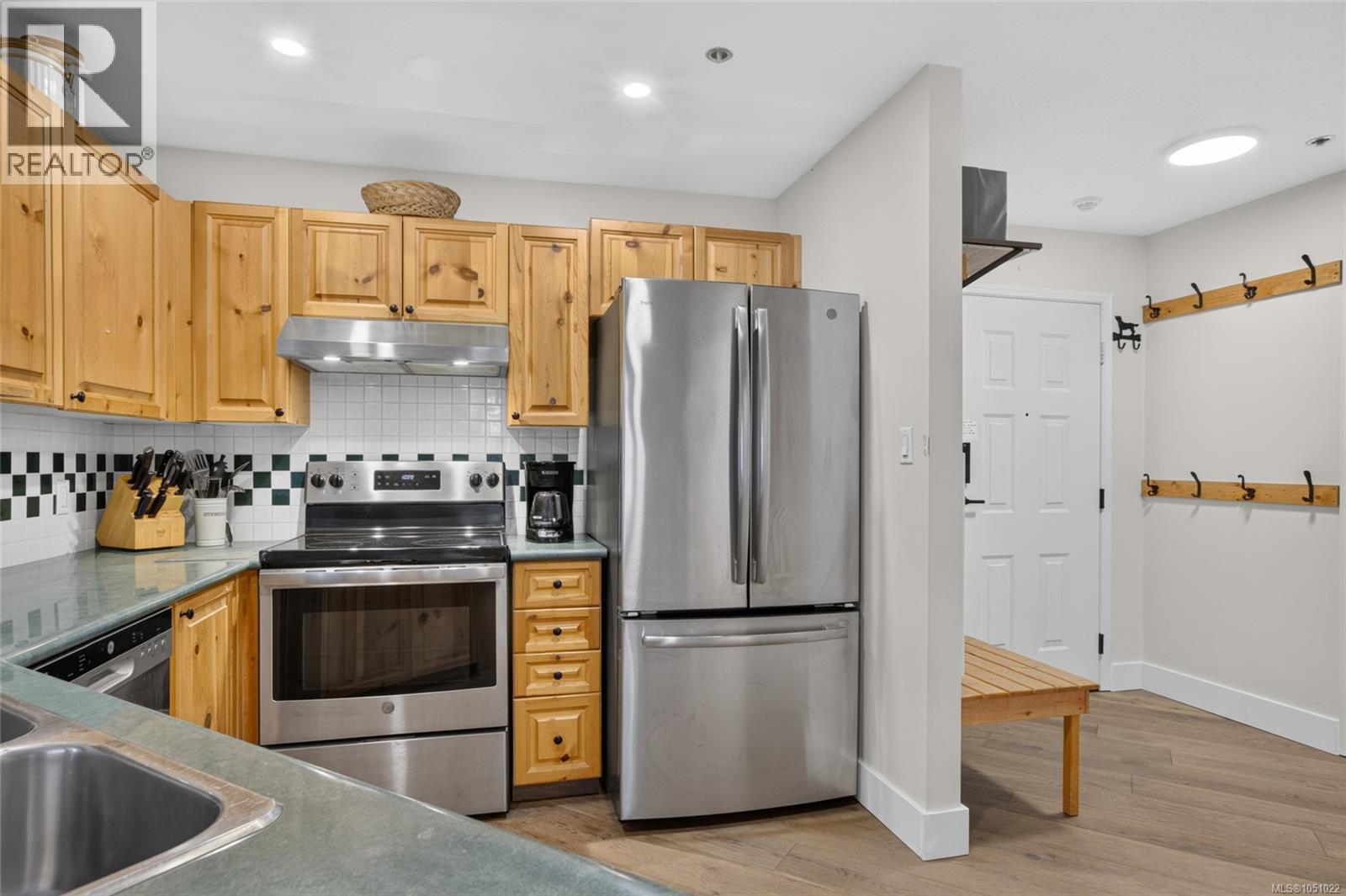 108 1320 Henry Rd