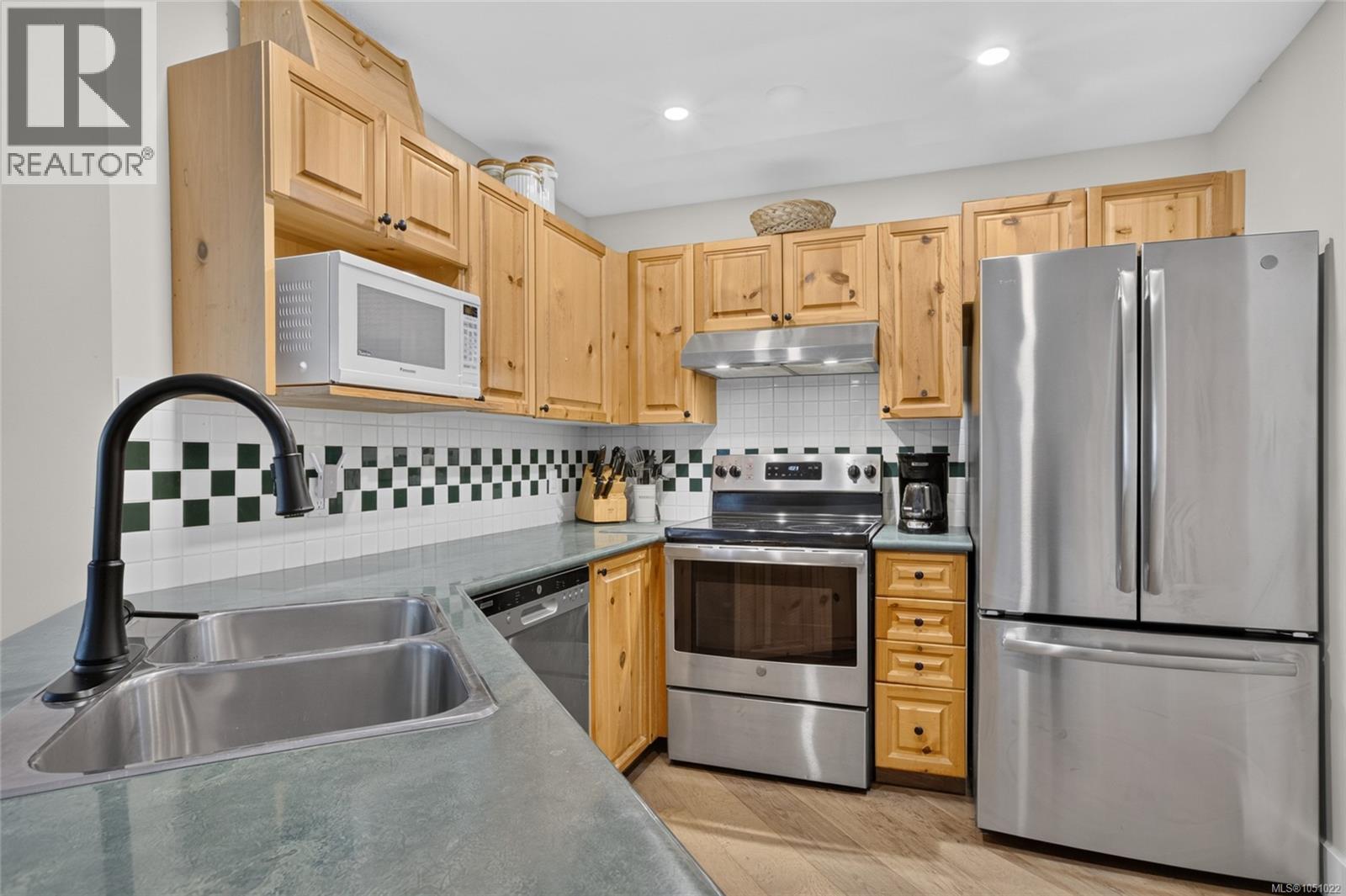 108 1320 Henry Rd
