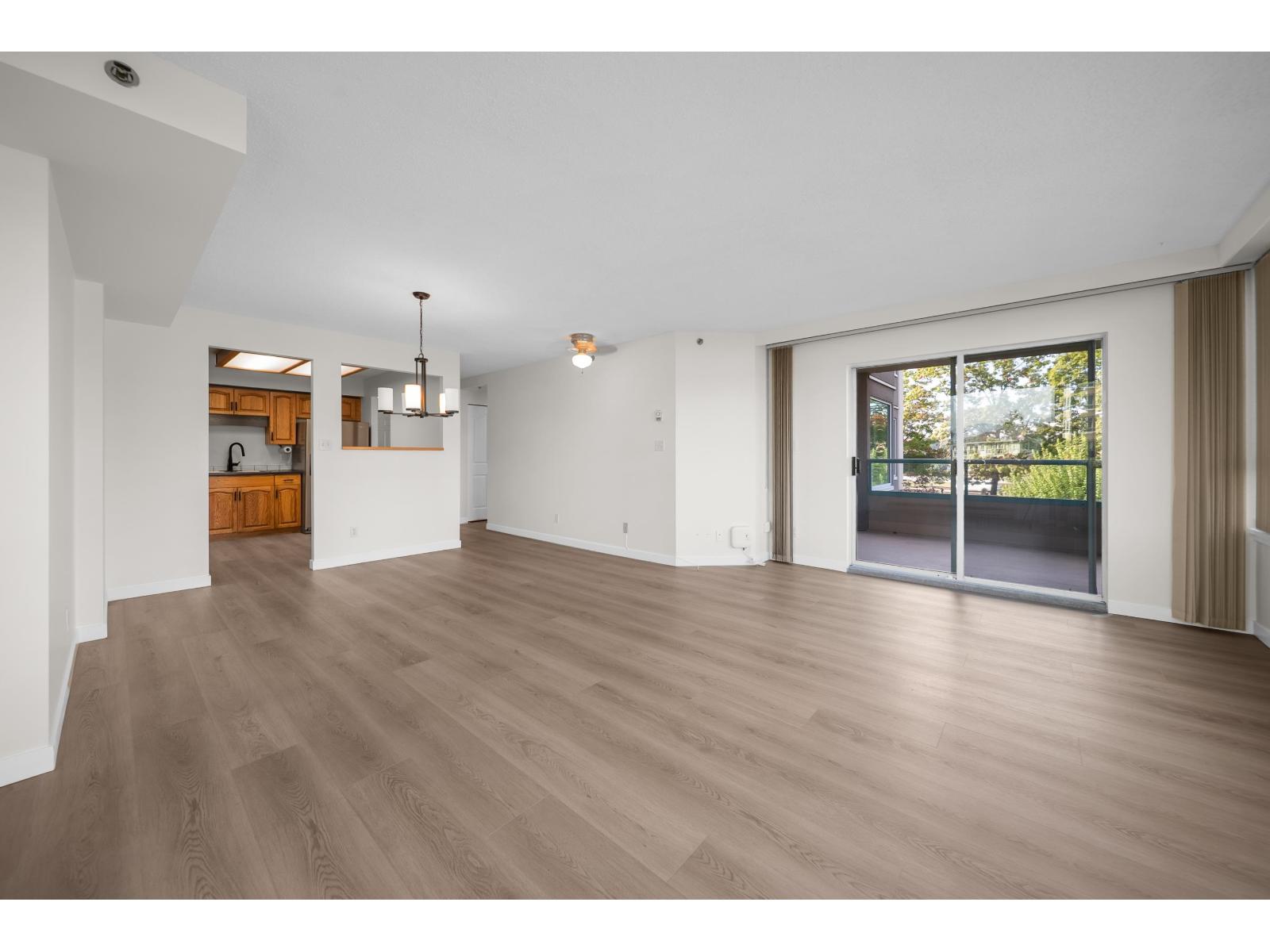 302 3150 GLADWIN ROAD