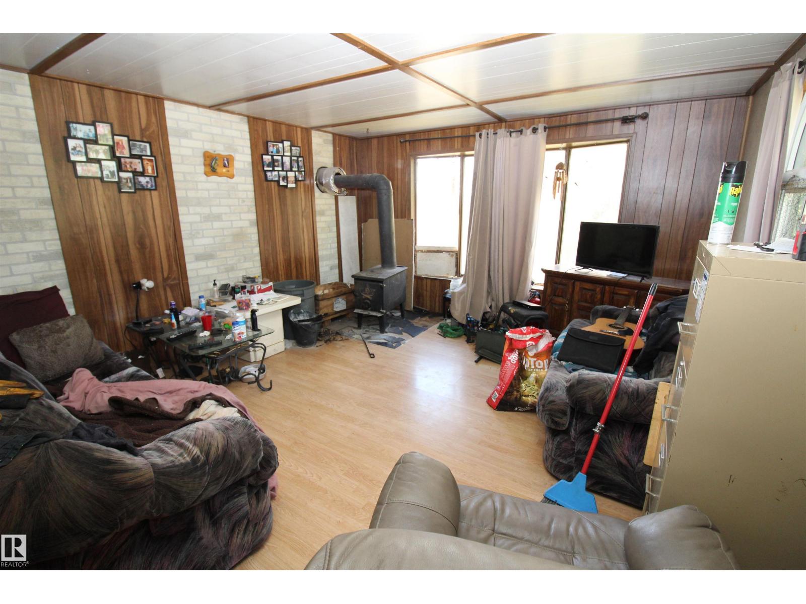 1331 HWY 663