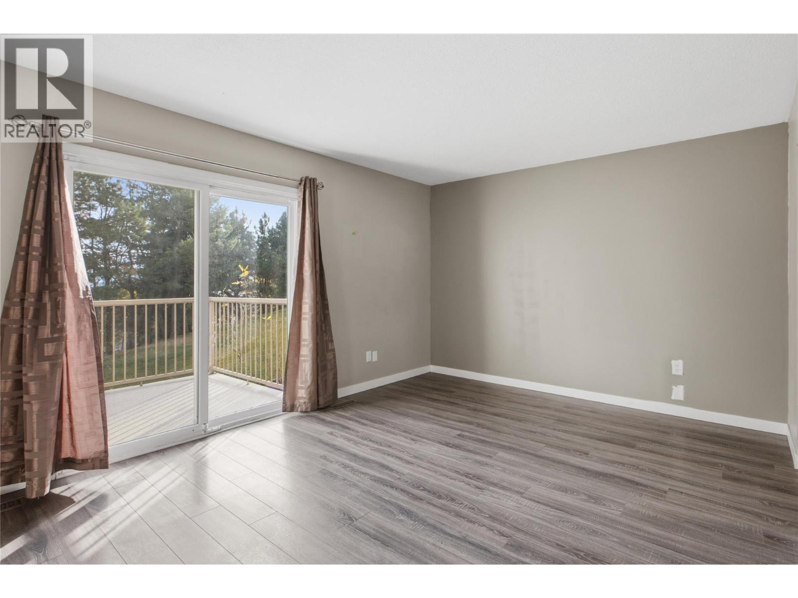 1469 Springhill Drive Unit# 22