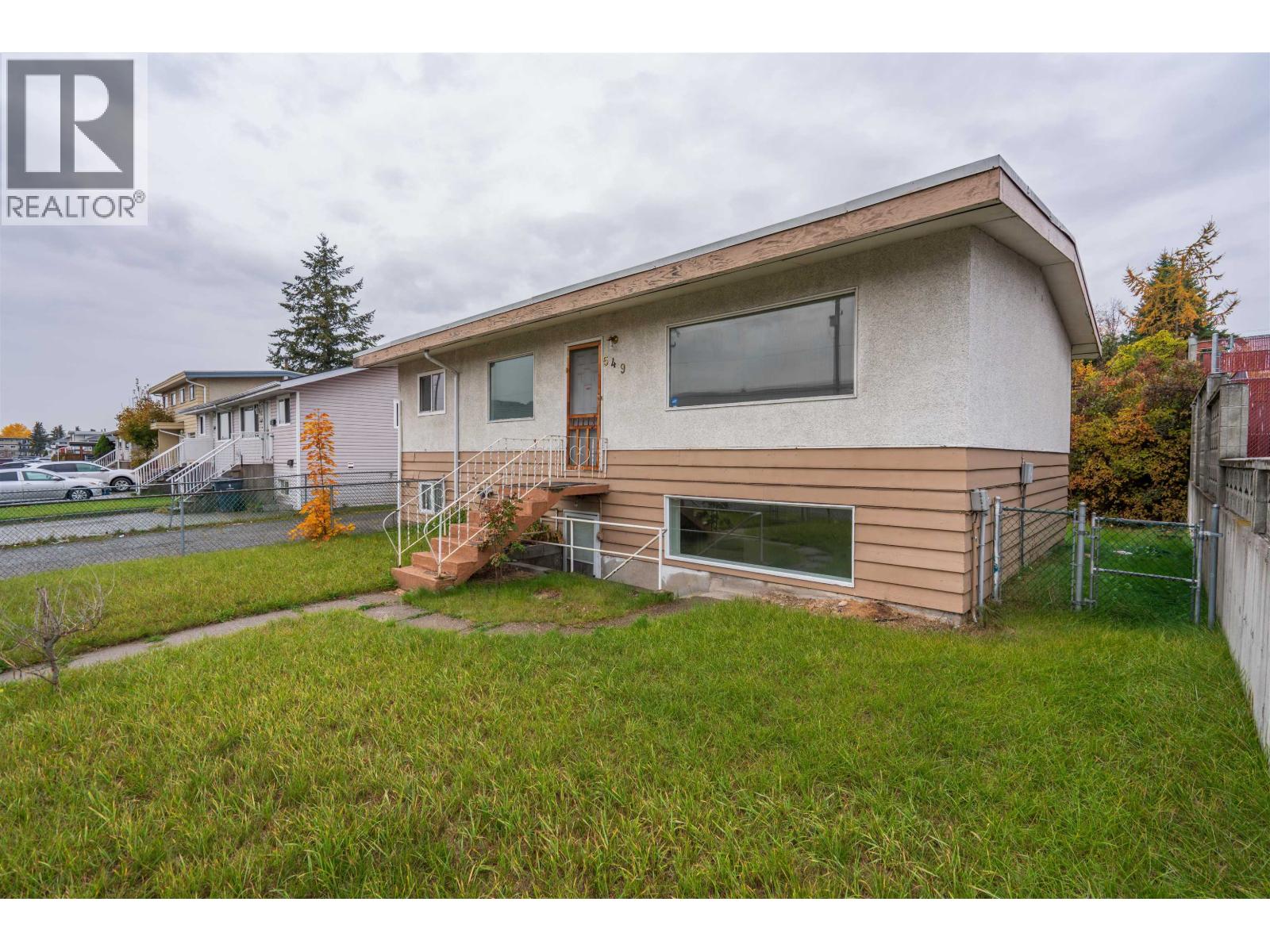 549 Ahbau Street, Prince George, British Columbia  V2M 3R8 - Photo 2 - R3173894
