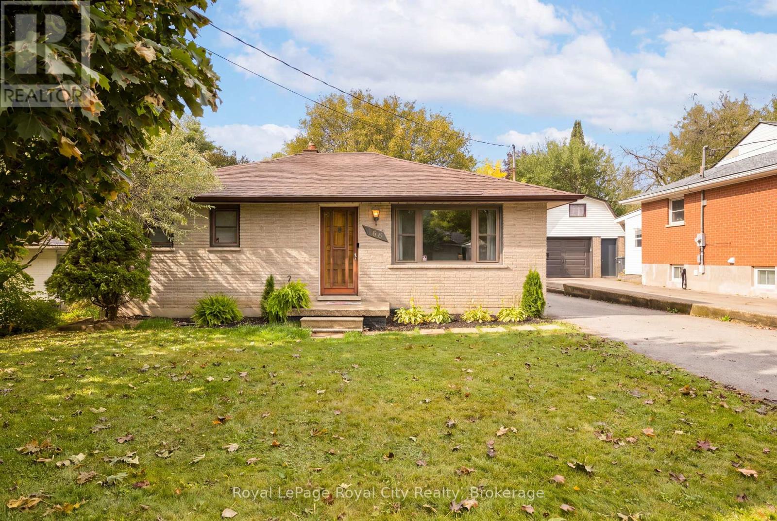 166 VICTORIA ROAD N, Guelph, Ontario