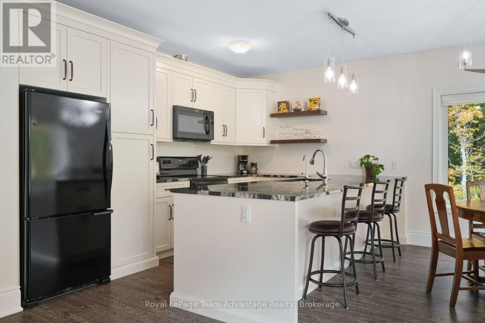 303 - 11b Salt Dock Road, Parry Sound, Ontario  P2A 3B6 - Photo 10 - X13878320