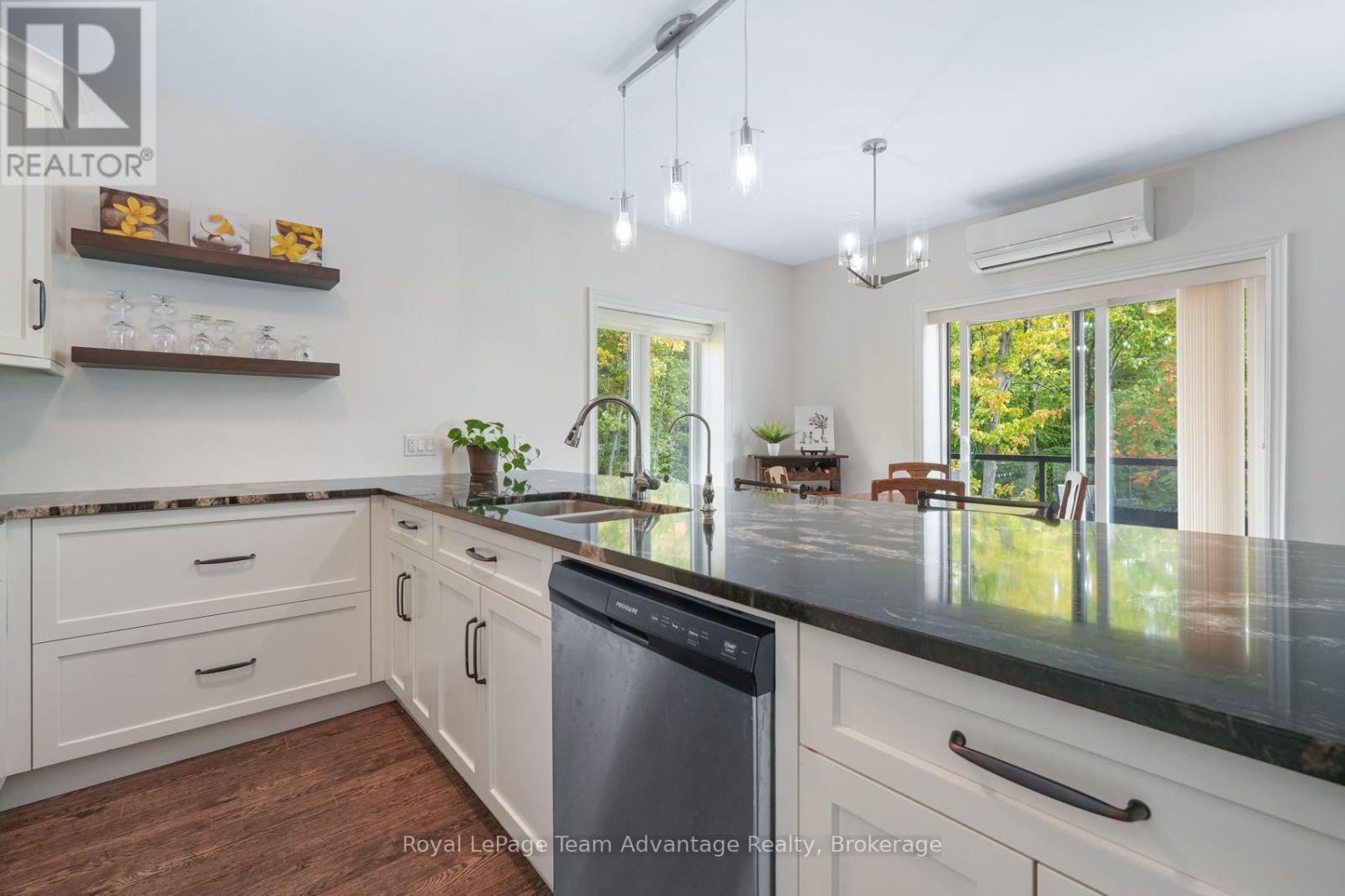 303 - 11b Salt Dock Road, Parry Sound, Ontario  P2A 3B6 - Photo 14 - X13878320