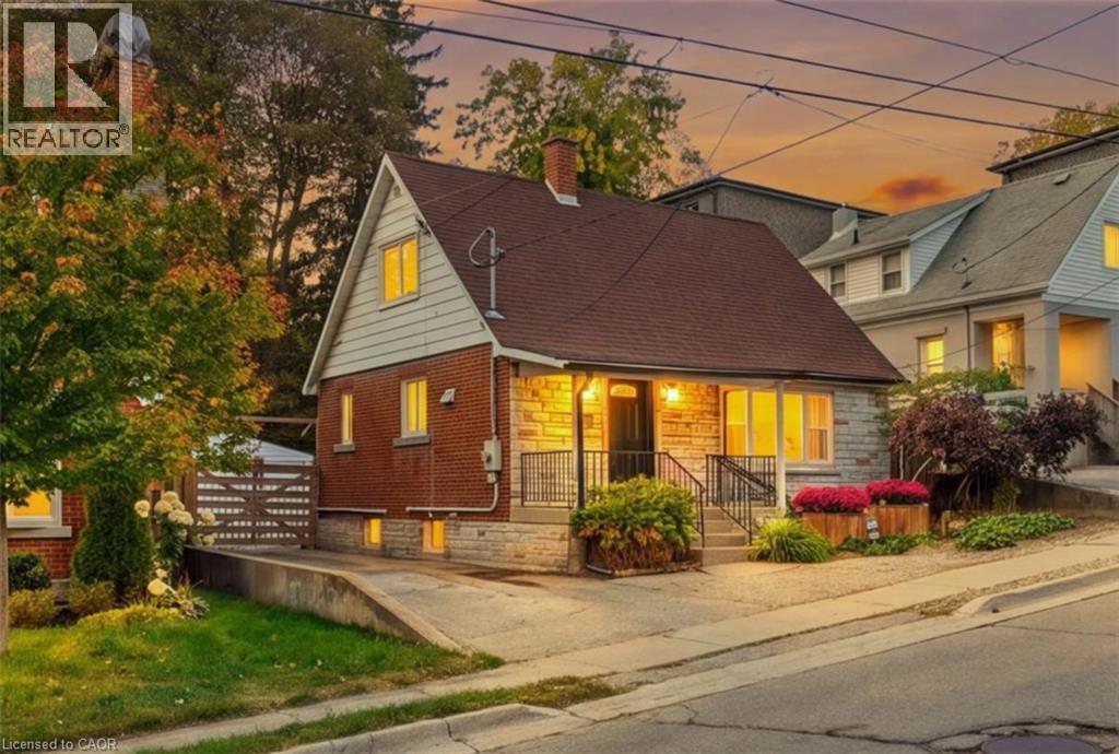 106 Cedar Street S, Kitchener, Ontario  N2G 3L9 - Photo 1 - 40869257