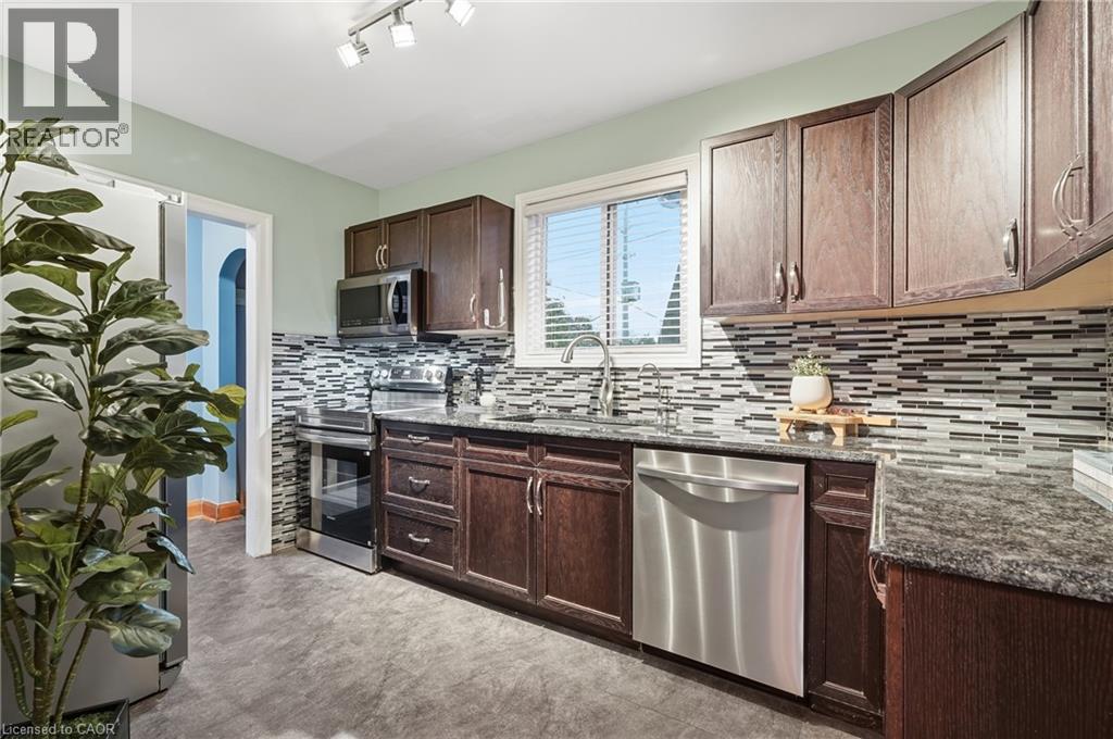 106 Cedar Street S, Kitchener, Ontario  N2G 3L9 - Photo 11 - 40869257