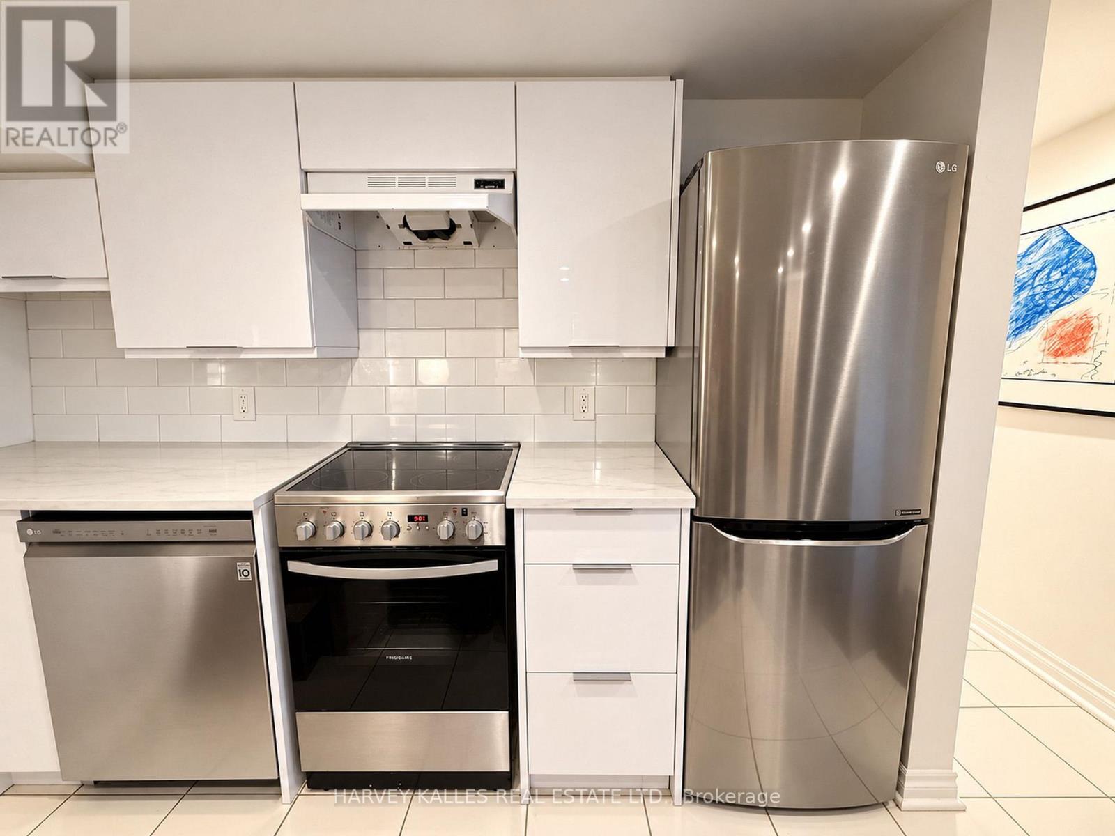 Lower - 183 Westmount Avenue, Toronto, Ontario  M6E 3M6 - Photo 10 - C13878234