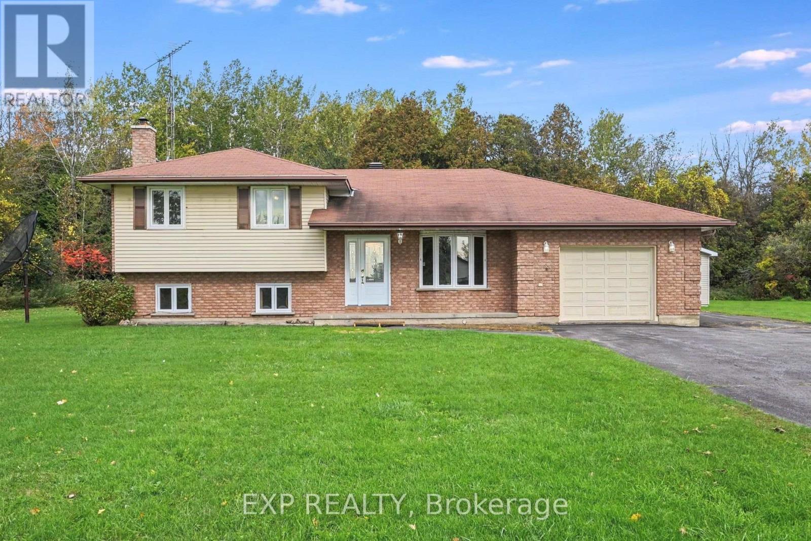 16719 Myers Road, South Stormont, Ontario K0C 1R0 - Photo 2 - X13878302