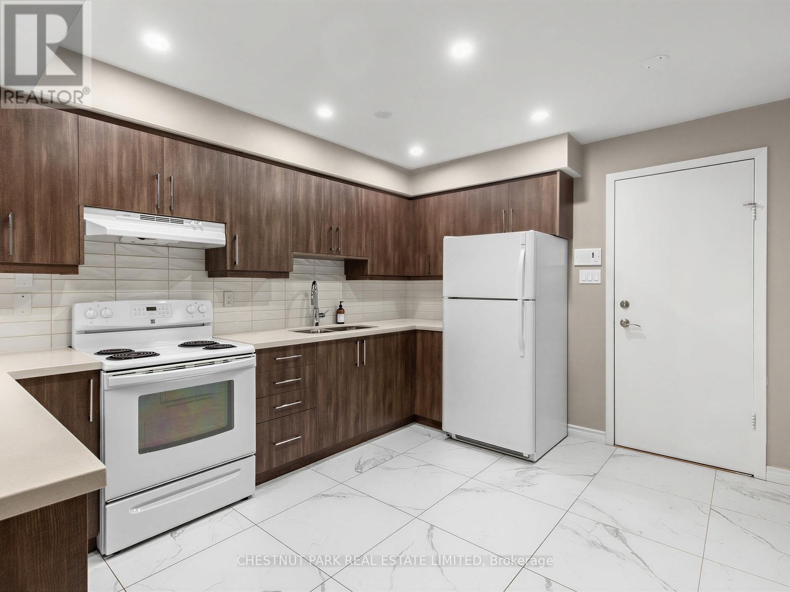 2 - 880 Broadview Avenue, Toronto, Ontario  M4K 2R1 - Photo 6 - E13878178