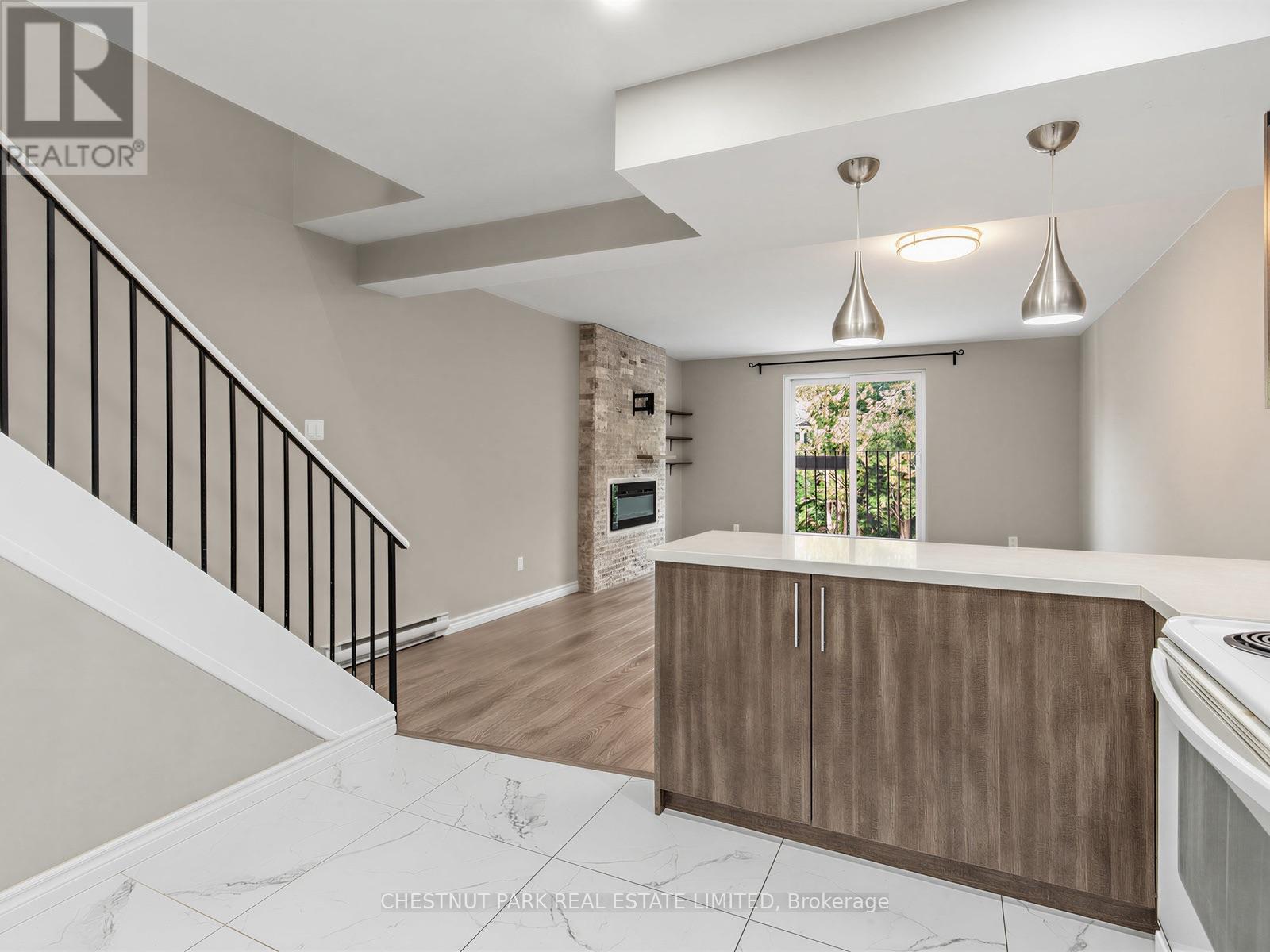 2 - 880 Broadview Avenue, Toronto, Ontario  M4K 2R1 - Photo 8 - E13878178