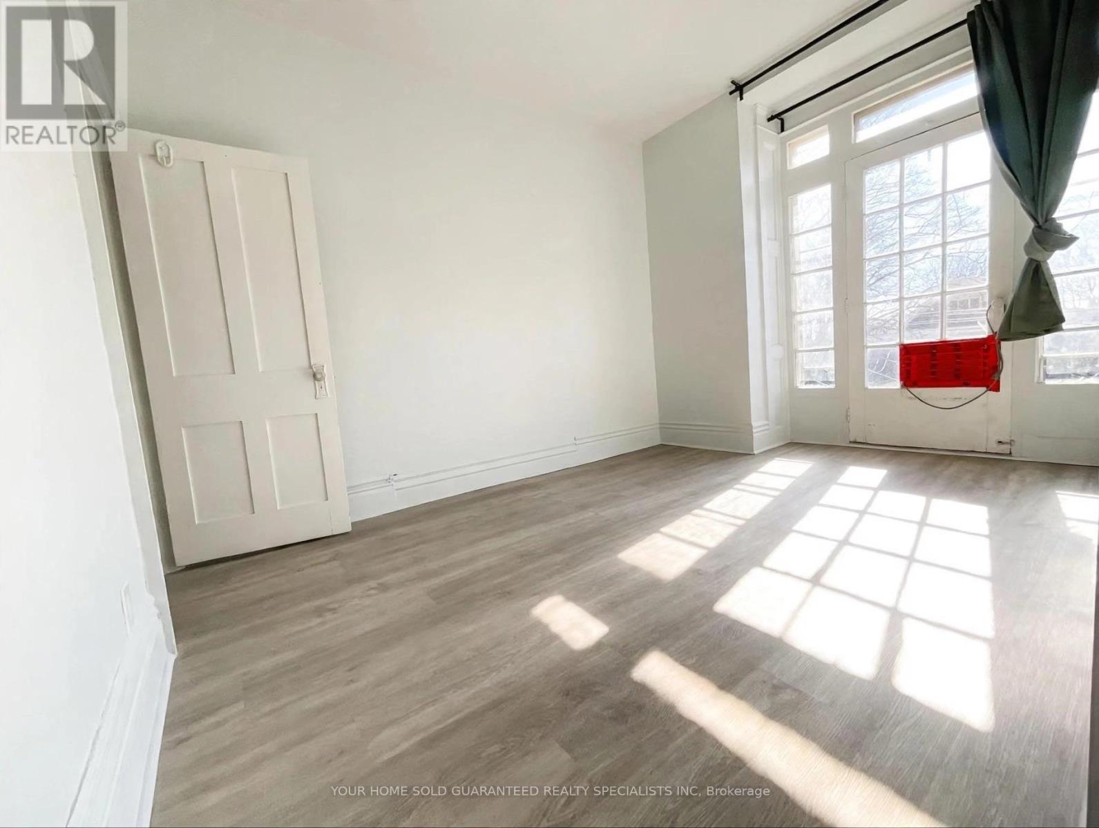 2nd Floor - 243 Woodfield Road, Toronto, Ontario  M4L 2W8 - Photo 2 - E13878188