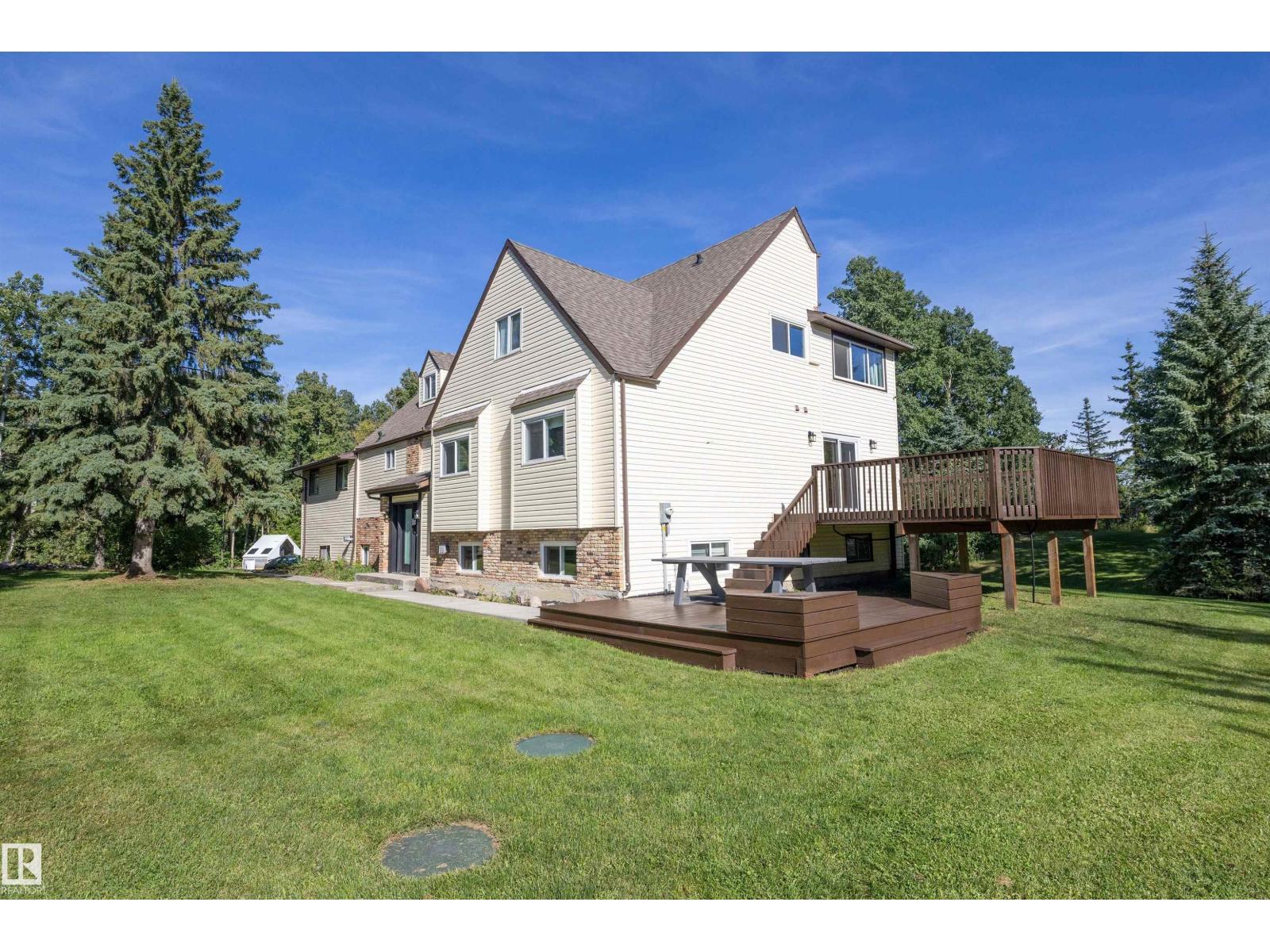 #73 52470 RANGE ROAD 221