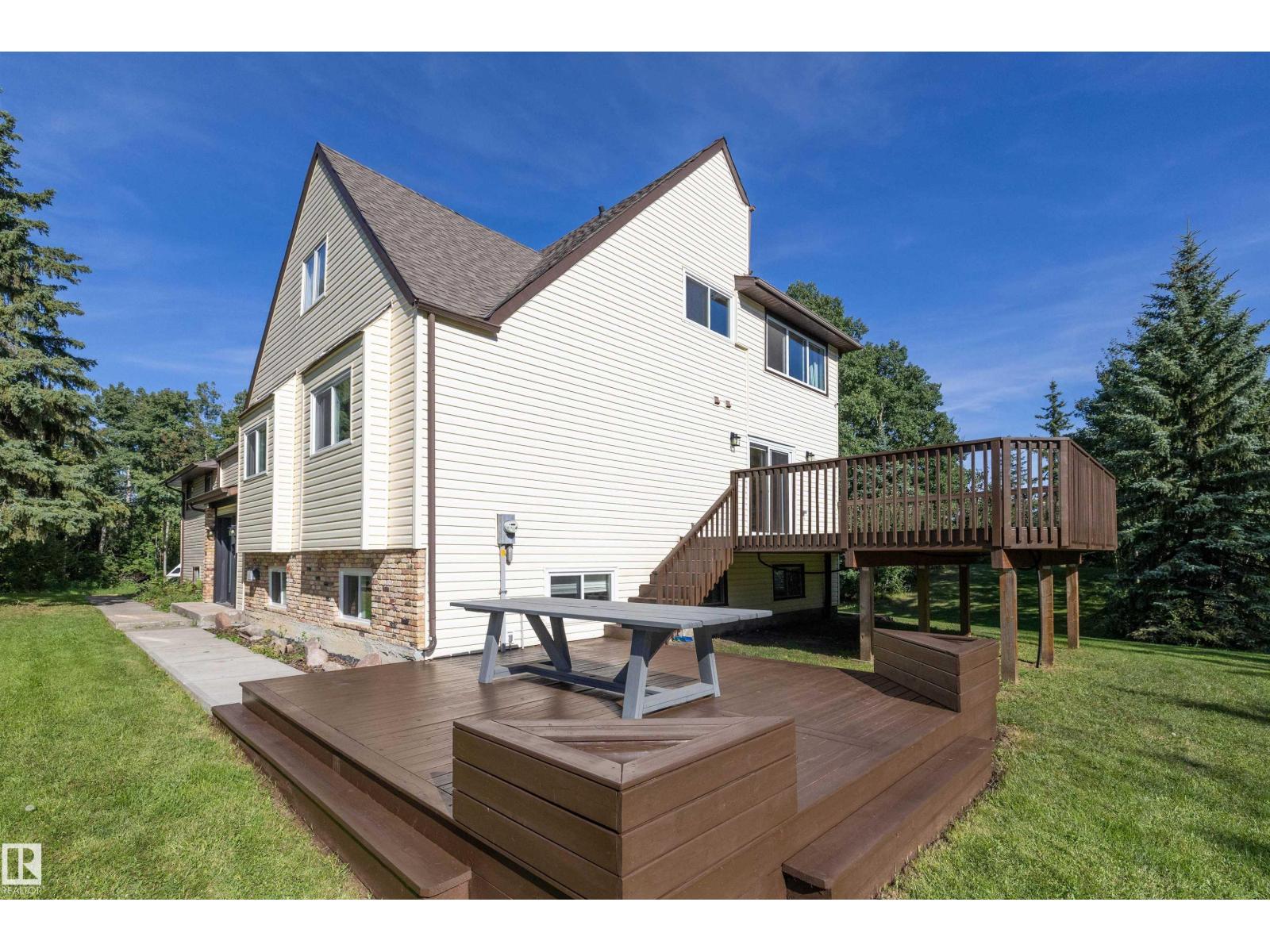 #73 52470 RANGE ROAD 221