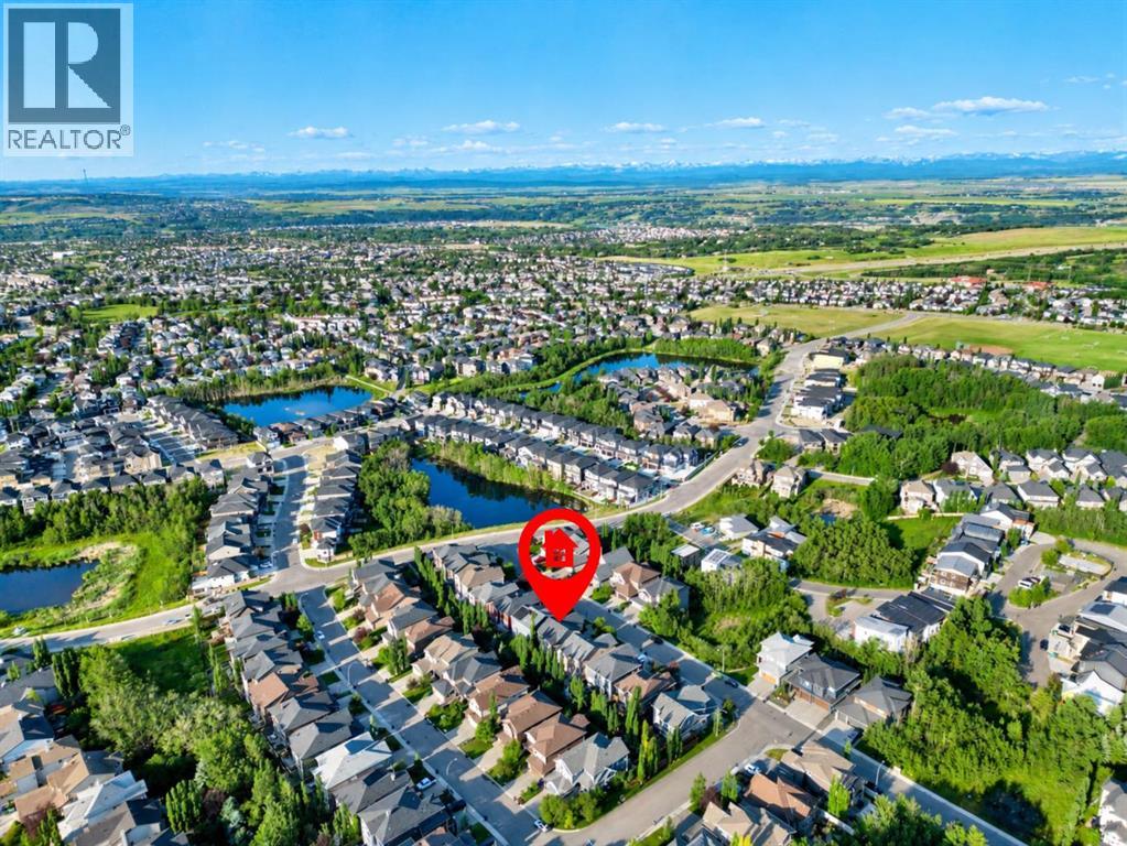 30 Rockford Road NW, Calgary, Alberta  T3G 0C9 - Photo 4 - A2351136