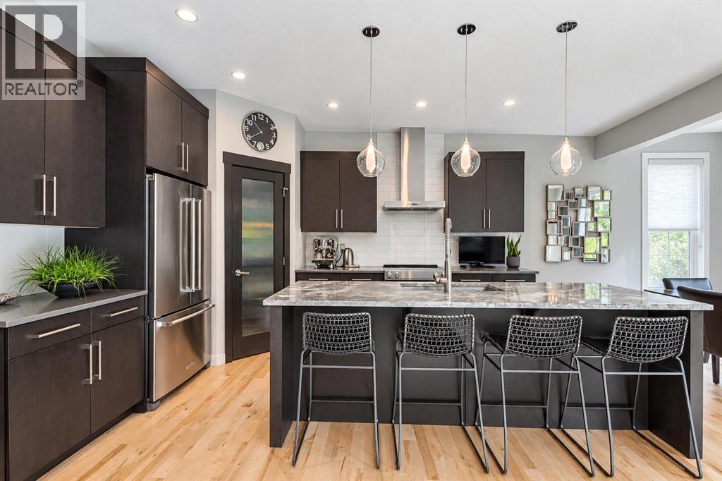 30 Rockford Road NW, Calgary, Alberta  T3G 0C9 - Photo 7 - A2351136